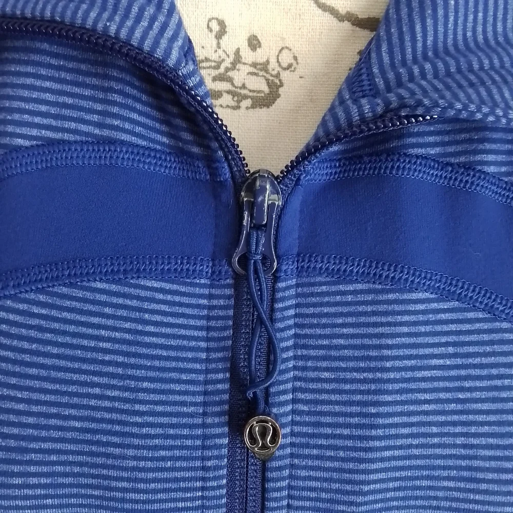 Lululemon Athletica Pigment Blue/Purple Tonka Stripe In Stride Jacket - 8 - Picture 8 of 14